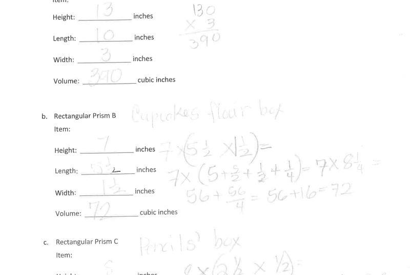 50 POINTS HELP ME NOW!!!A fruit snacks box is in the shape of a rectangular prism. top of the box is