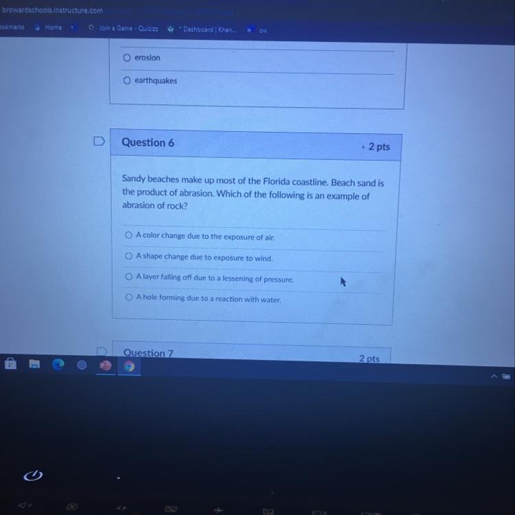 Pls help urgently extra points and mark brainlist 