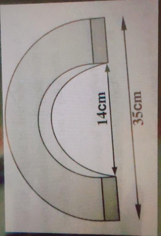 Hi!Got A Question! The Question Is: Find The Volume Of The Shape Above(if Youre Using The App) Or Below