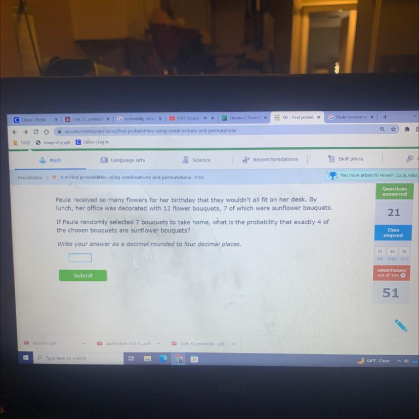 Paula received so many flowers for her birthday that they wouldn't all fit on her desk. Bylunch, her