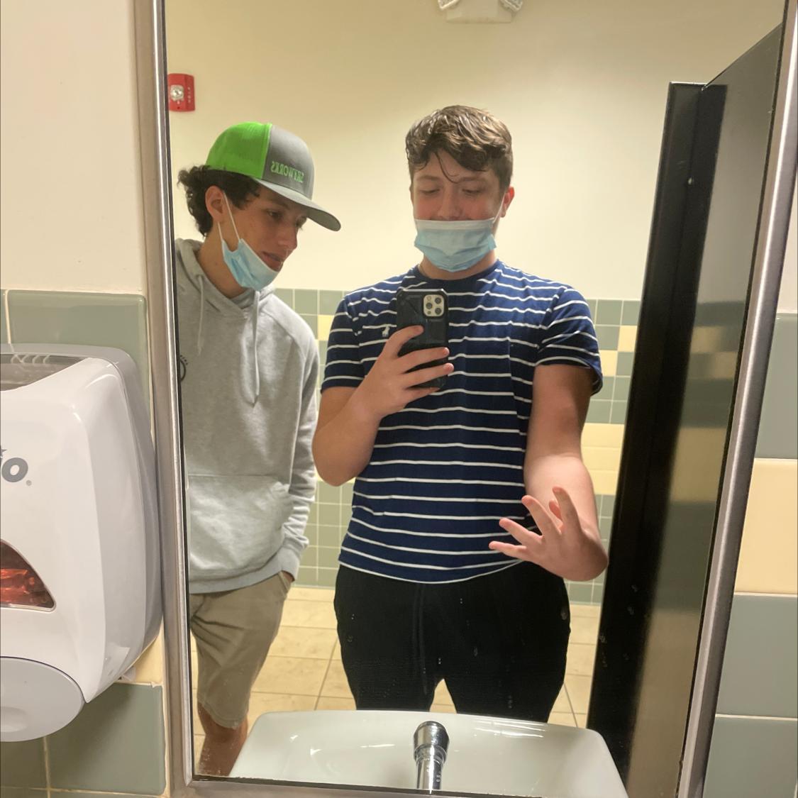 who got nickyoyskysiydutdugskgxkgxkvxkvxkgxigxigdoysigd
