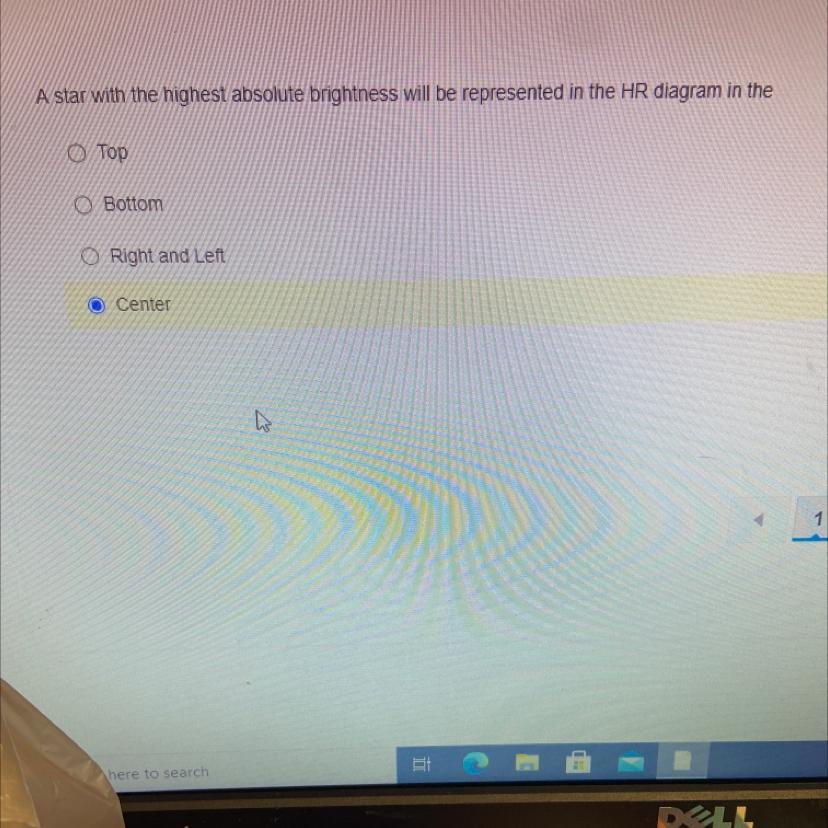 Where is the star located in the hr diagram Top,bottom,right left, or center?
