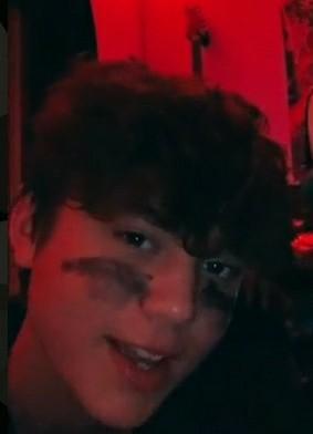 Who Is Drew Halland Look At The Picture 